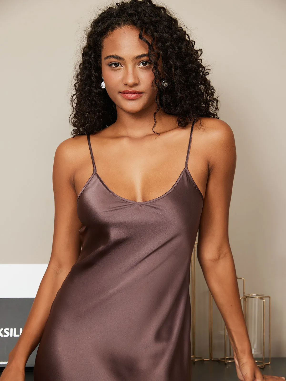 Chemise de Nuit / Robe Longue en Soie à Bretelles Spaghetti