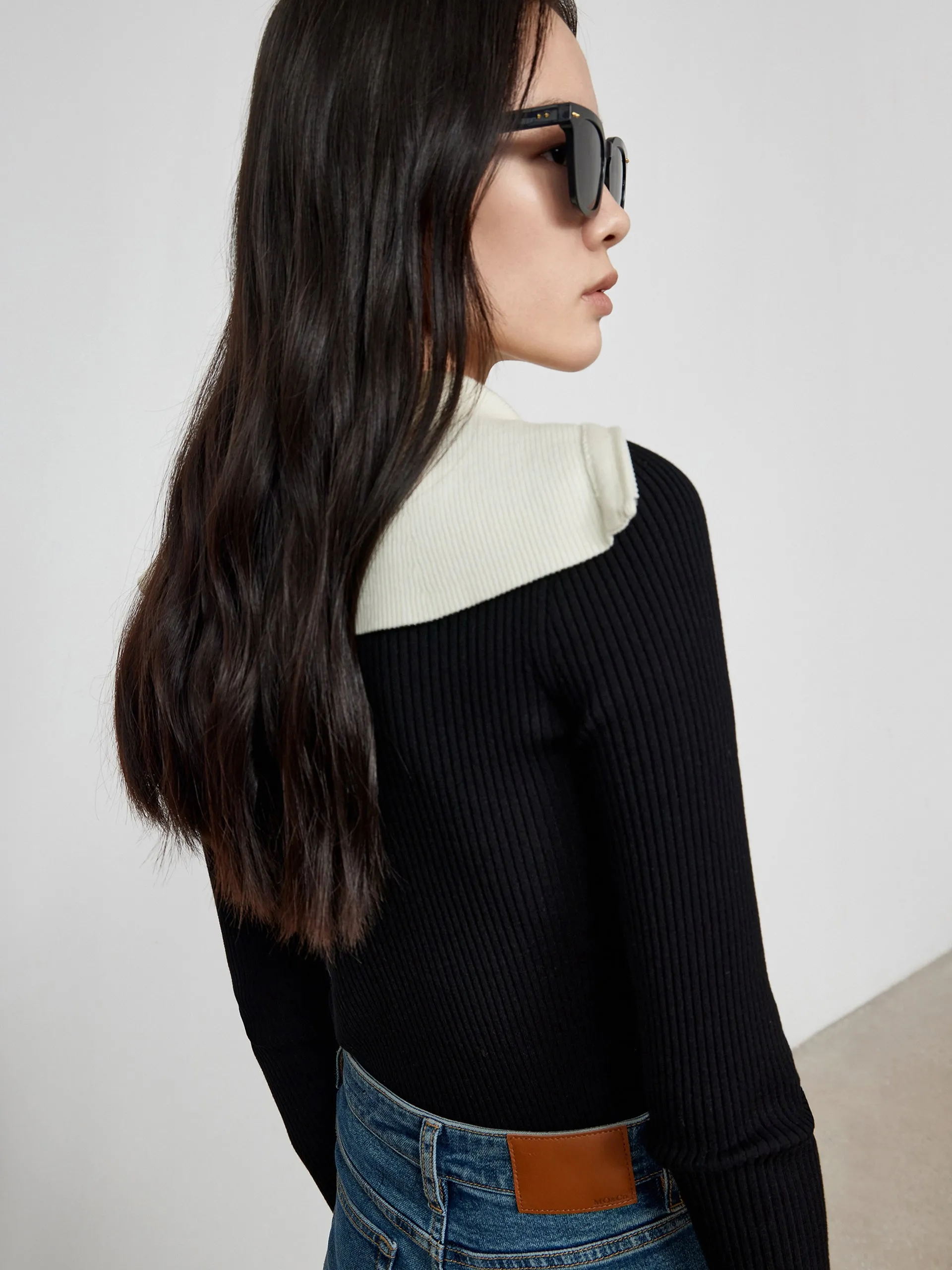 Contrast Lapel Collar Knit Top