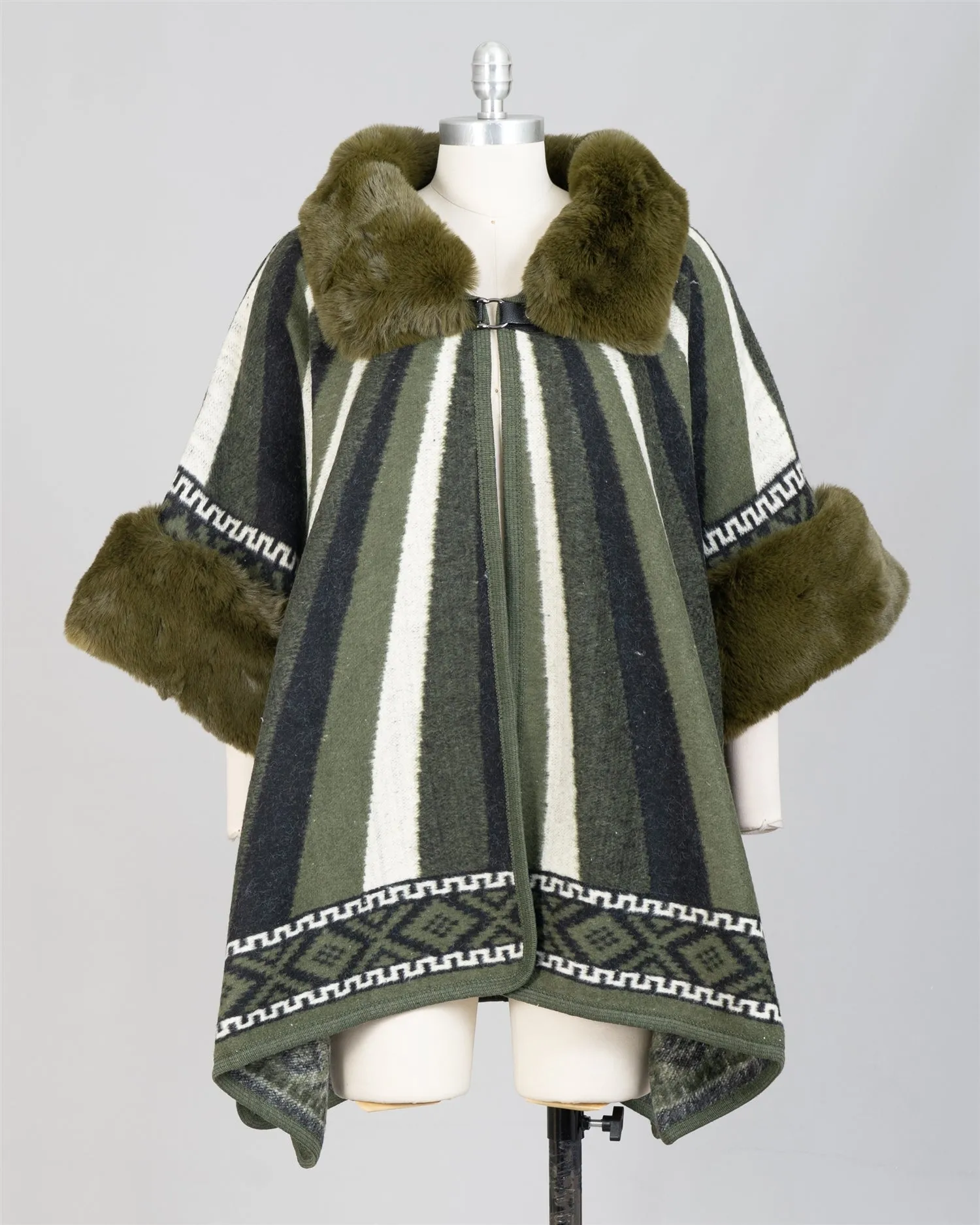 Fashion A100 Faux Fur Trim Cape