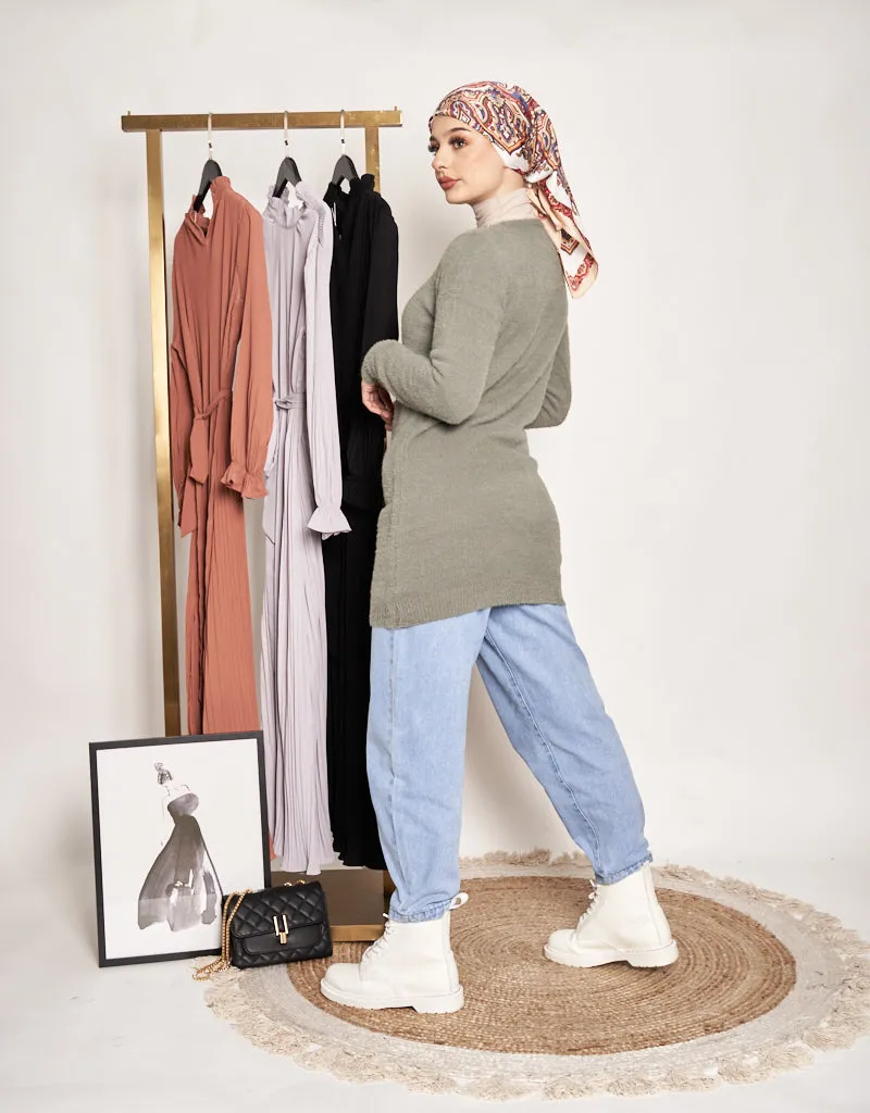 Long Woolen Chain Top