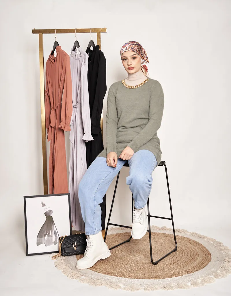 Long Woolen Chain Top