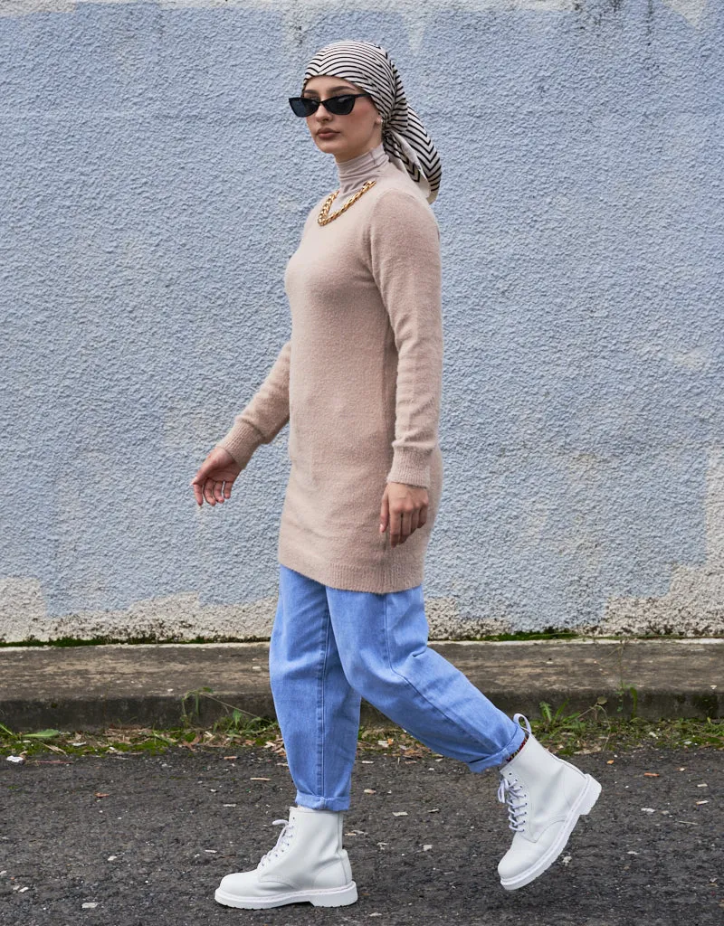 Long Woolen Chain Top