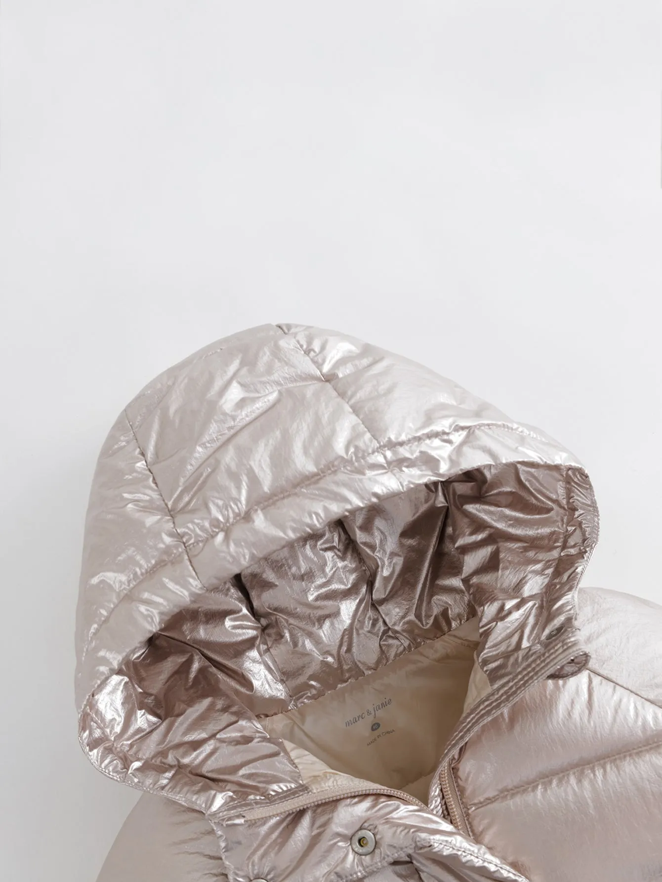 MARC & JANIE Girls Ultralight Metallic Hooded Down Parka 221666