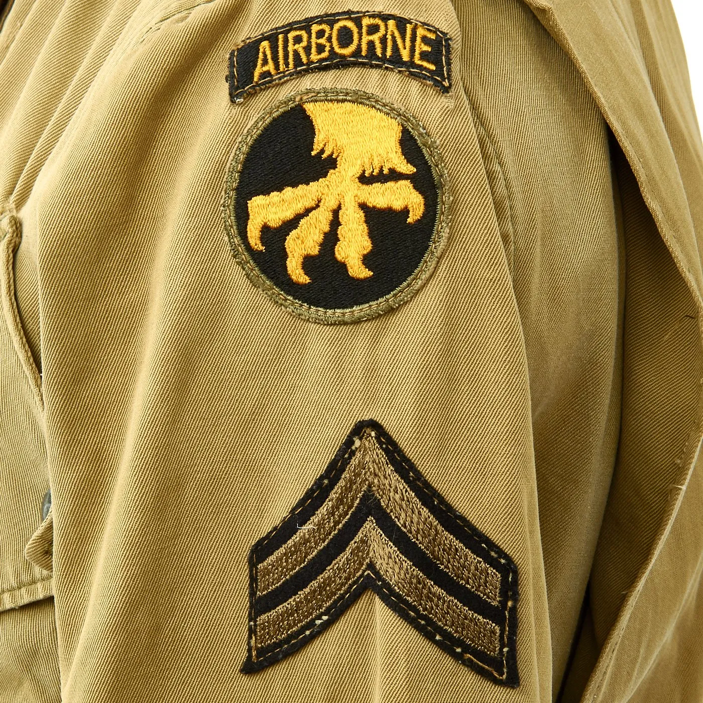Original U.S. WWII 17th Airborne M1942 Paratrooper Jacket with Garrison Cap