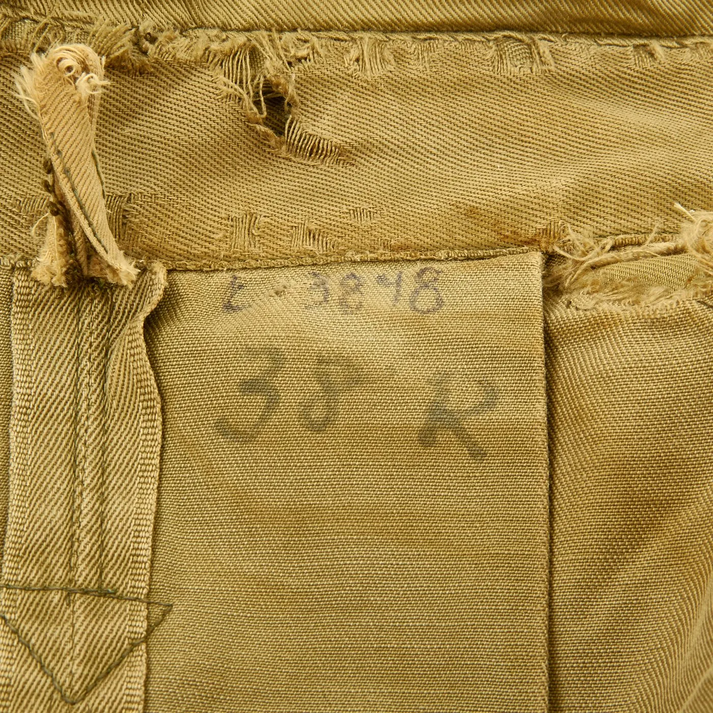 Original U.S. WWII 17th Airborne M1942 Paratrooper Jacket with Garrison Cap