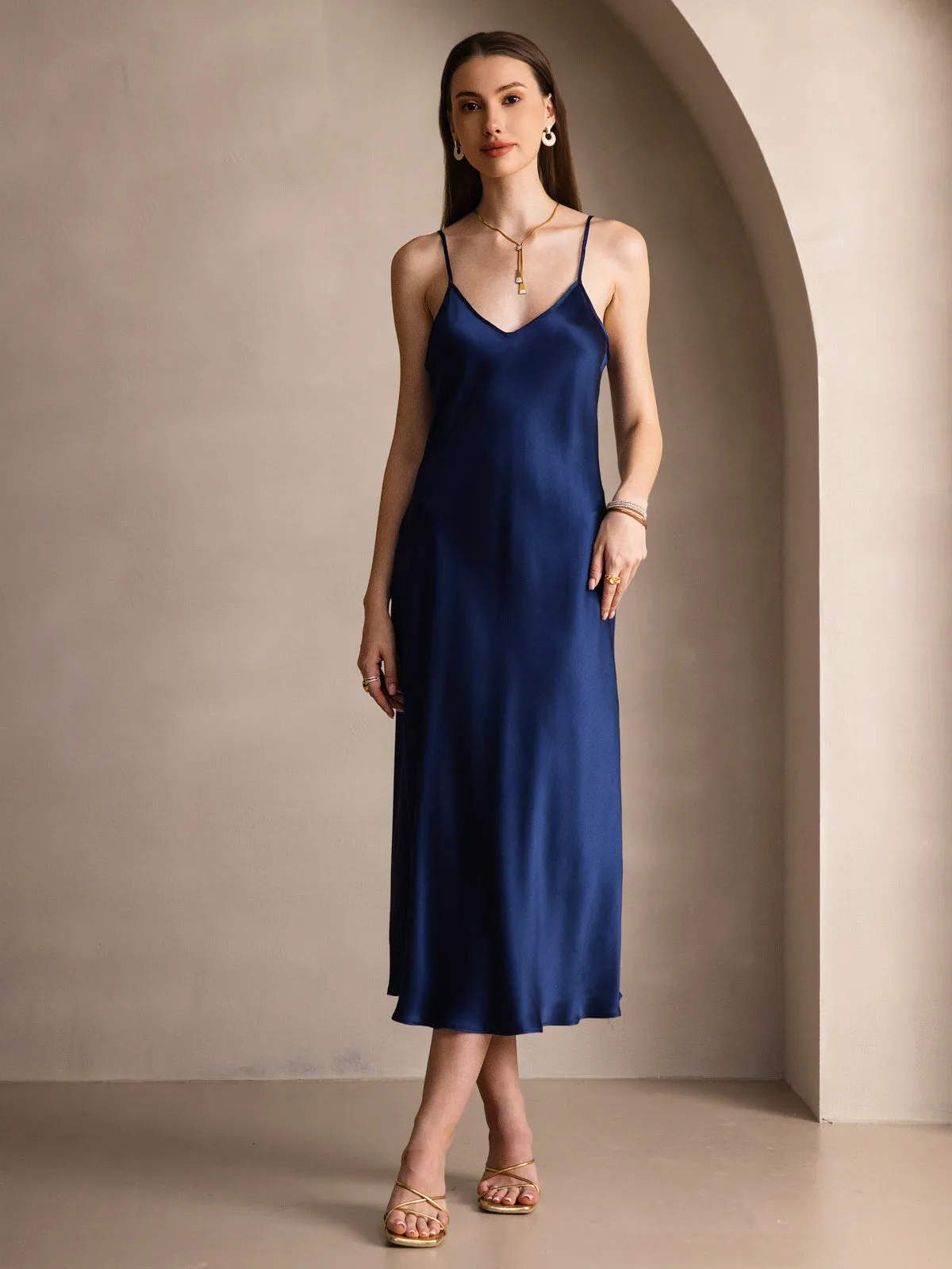 Robe Longue en Soie avec Bretelles Spaghetti