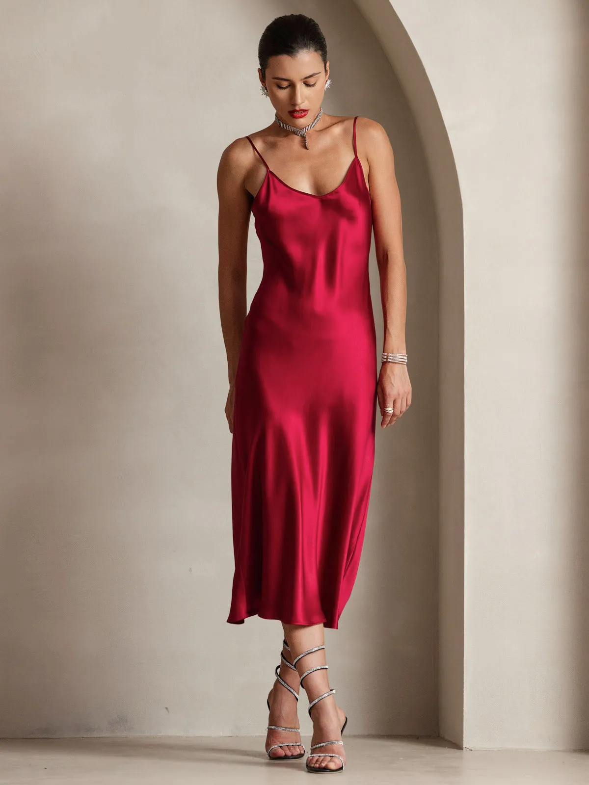 Robe Longue en Soie avec Bretelles Spaghetti