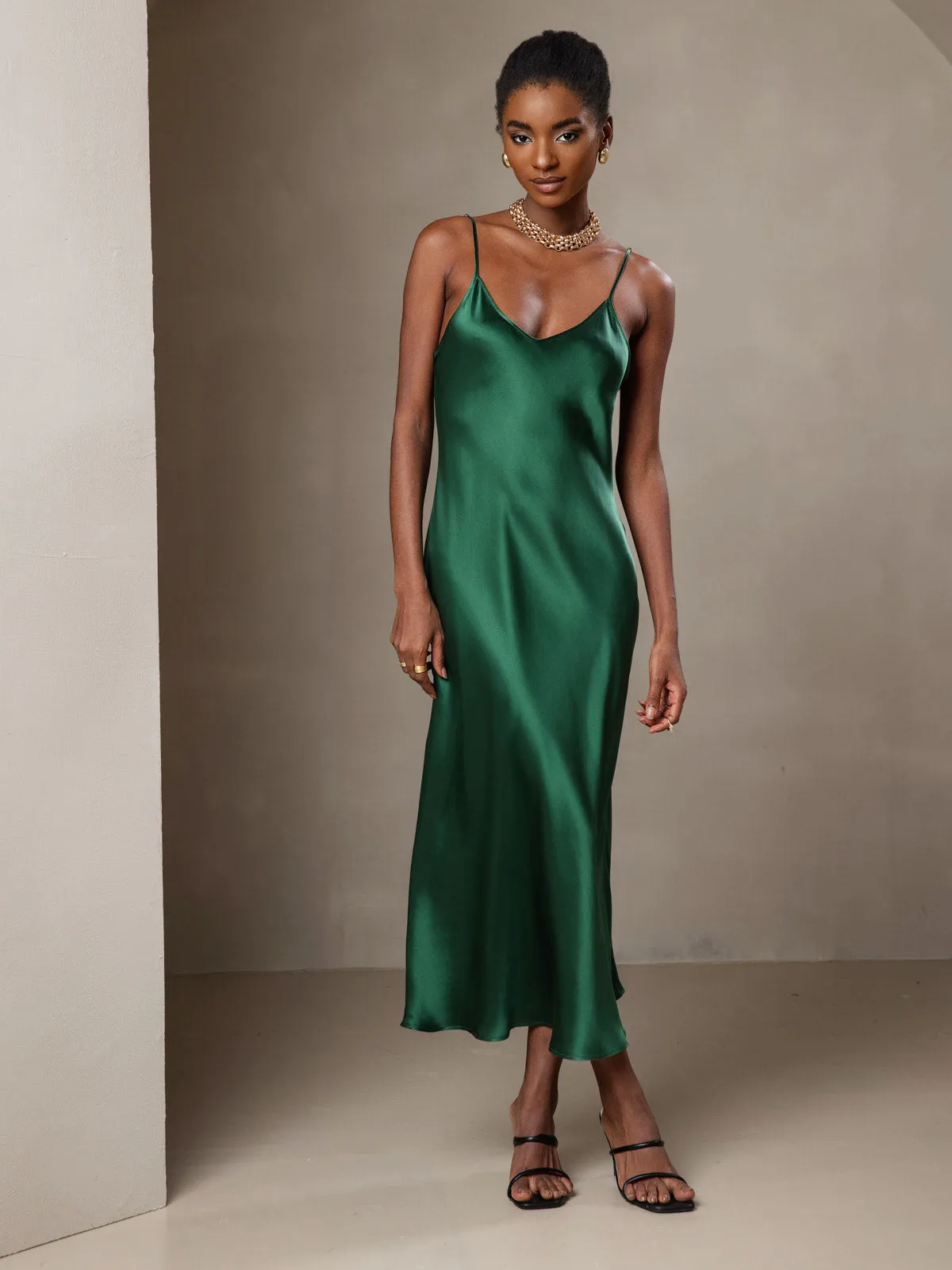 Robe Longue en Soie avec Bretelles Spaghetti