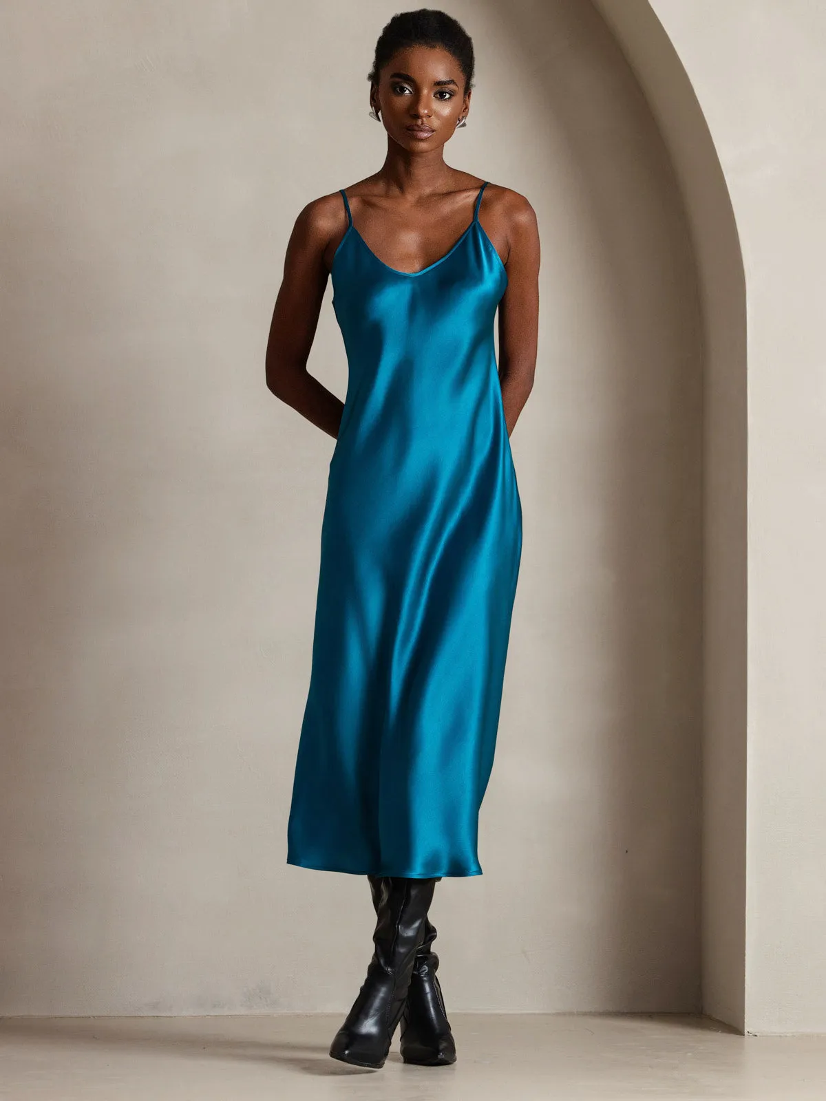 Robe Longue en Soie avec Bretelles Spaghetti