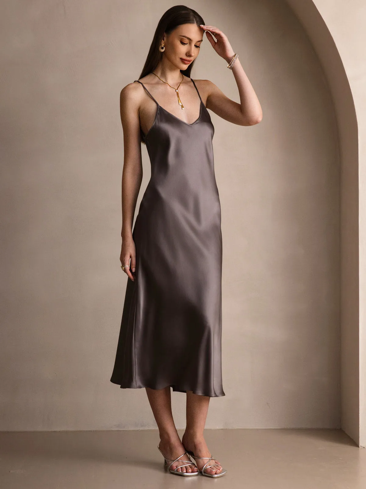 Robe Longue en Soie avec Bretelles Spaghetti
