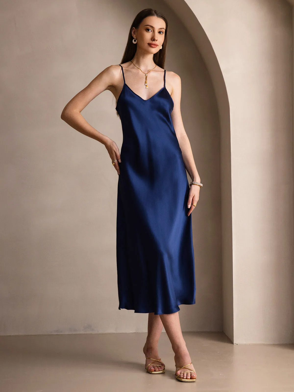 Robe Longue en Soie avec Bretelles Spaghetti