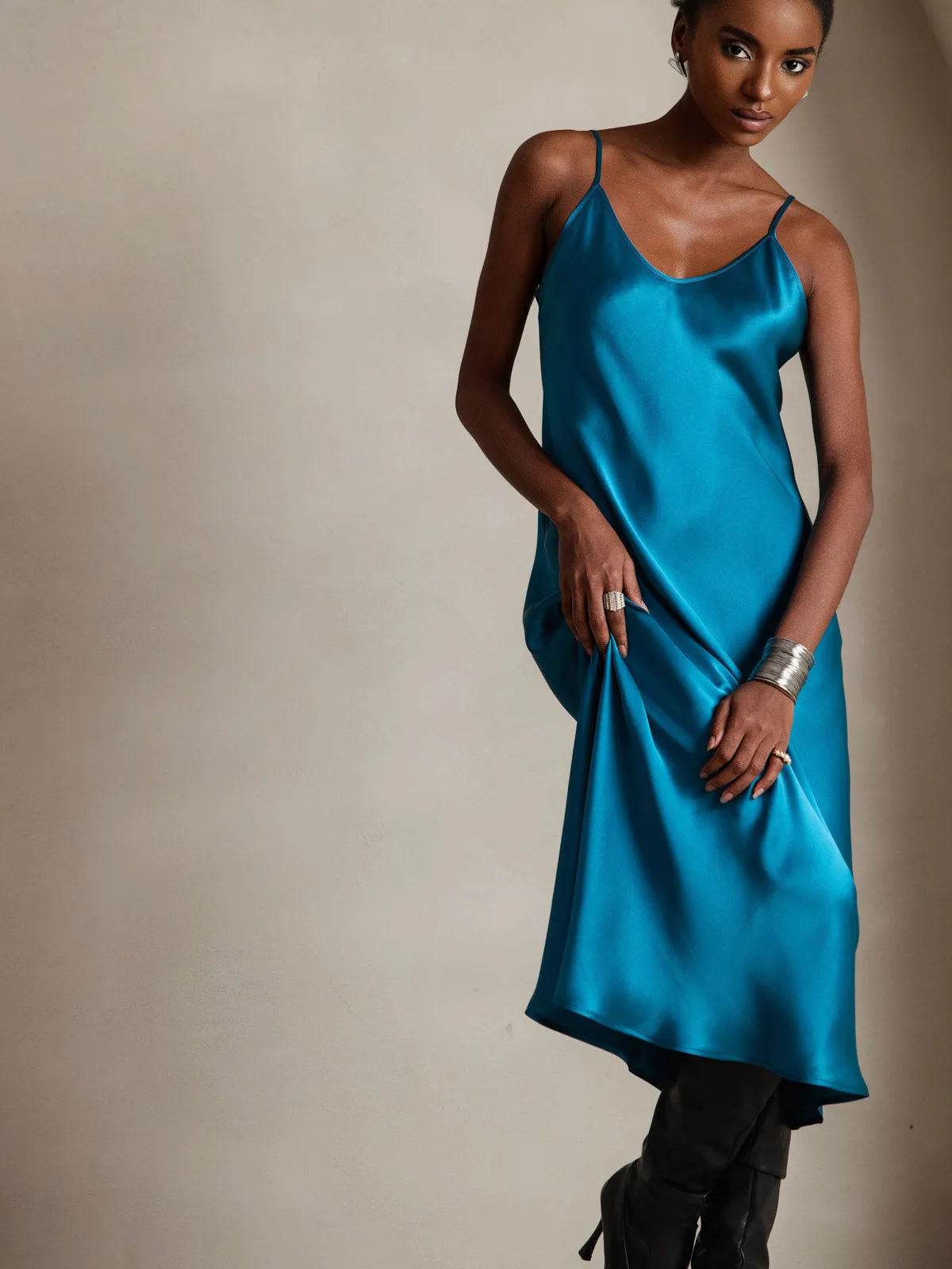 Robe Longue en Soie avec Bretelles Spaghetti