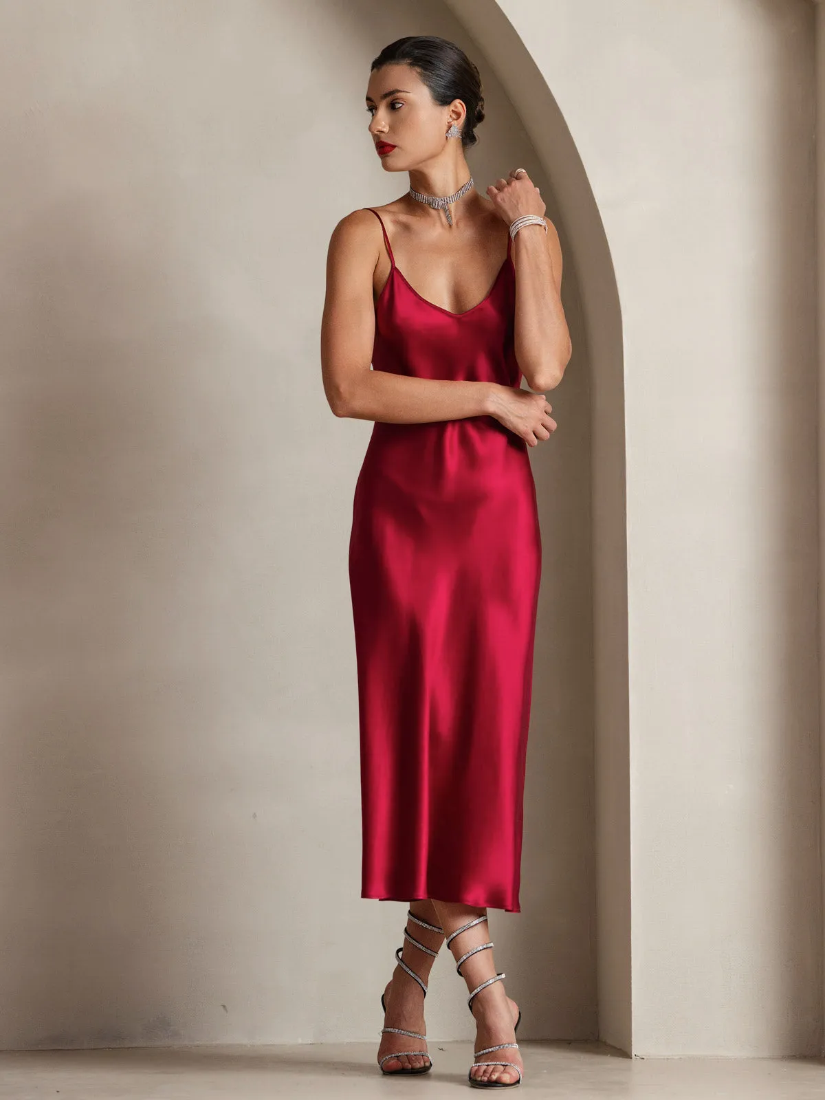 Robe Longue en Soie avec Bretelles Spaghetti