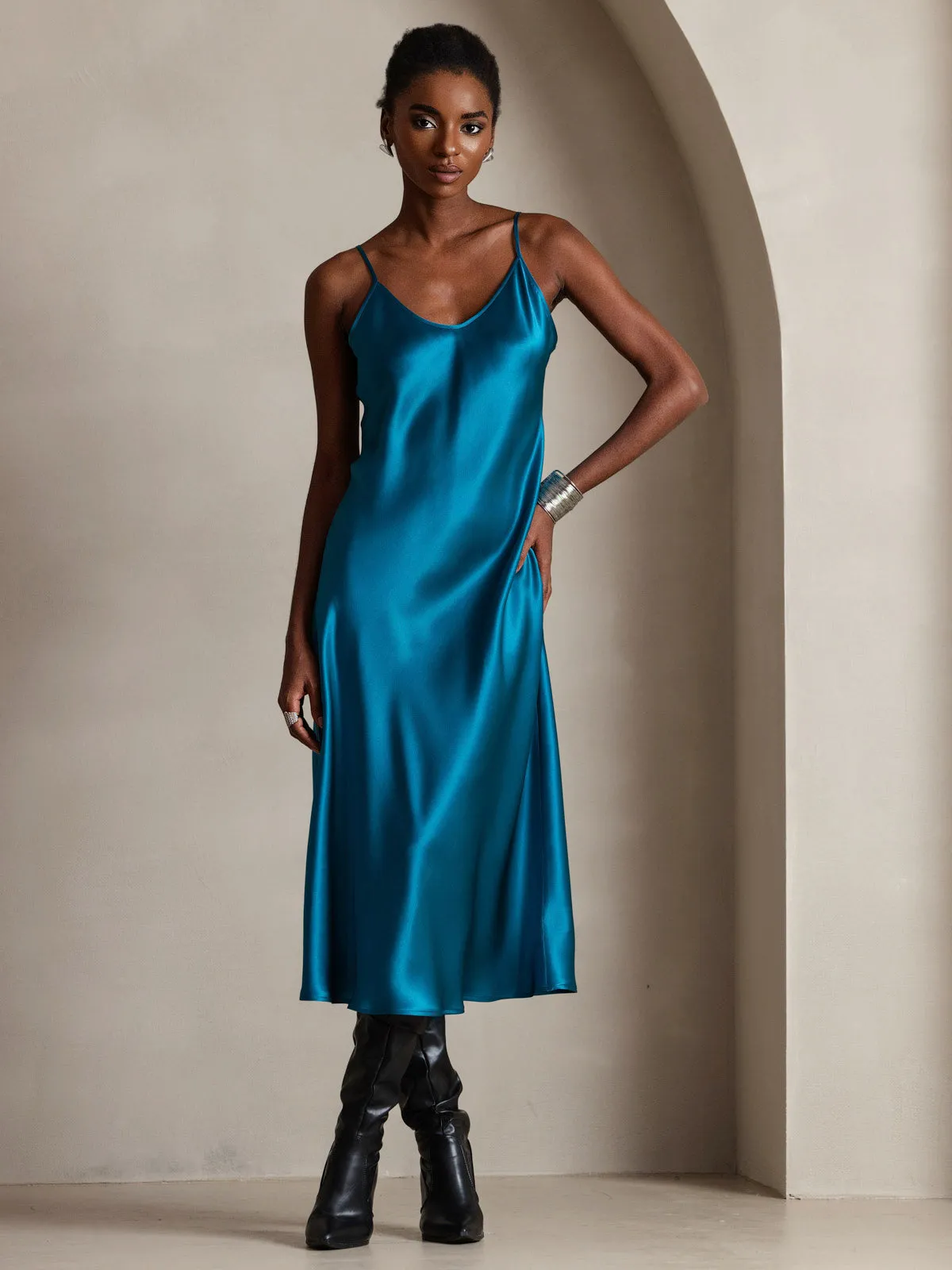Robe Longue en Soie avec Bretelles Spaghetti