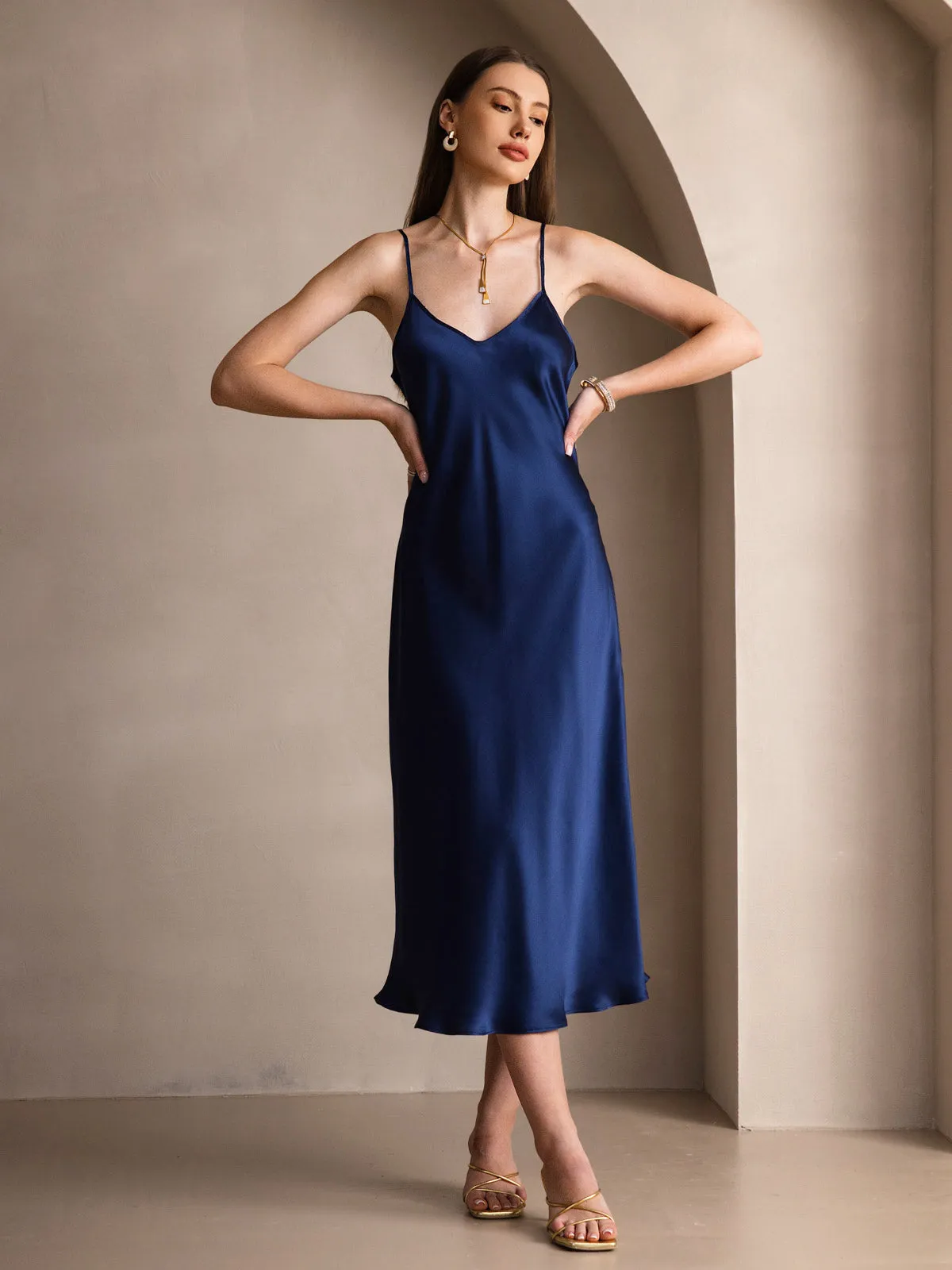 Robe Longue en Soie avec Bretelles Spaghetti