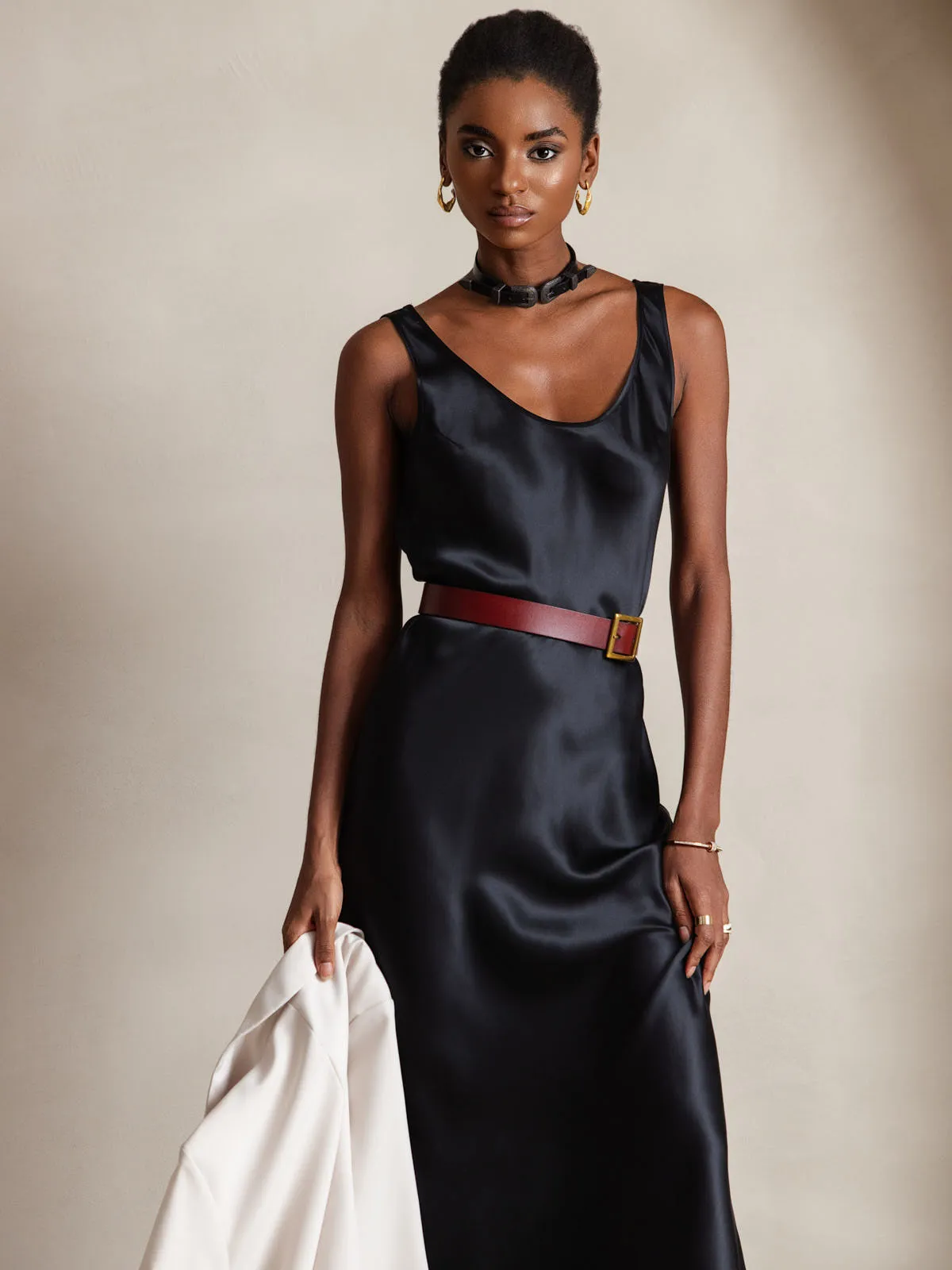 Robe Longue en Soie Pure de Couleur Unie à Bretelles Larges Sans Manches