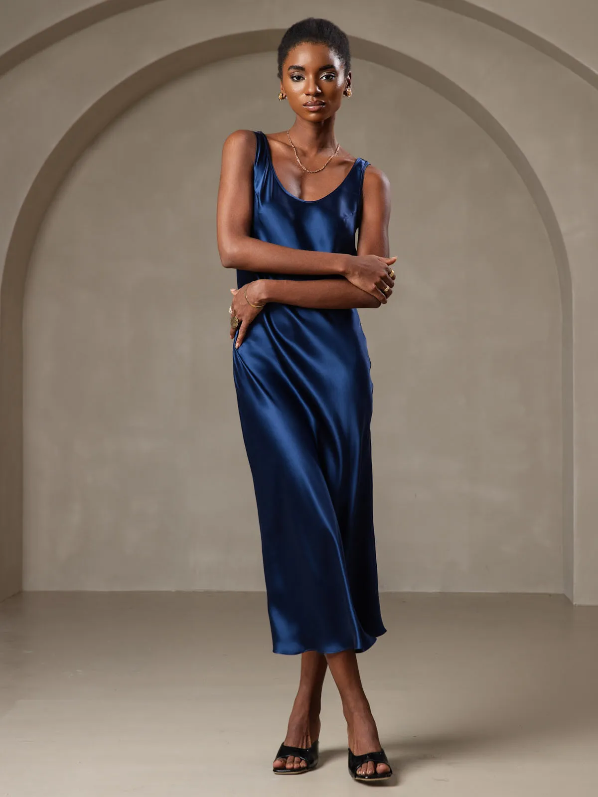 Robe Longue en Soie Pure de Couleur Unie à Bretelles Larges Sans Manches
