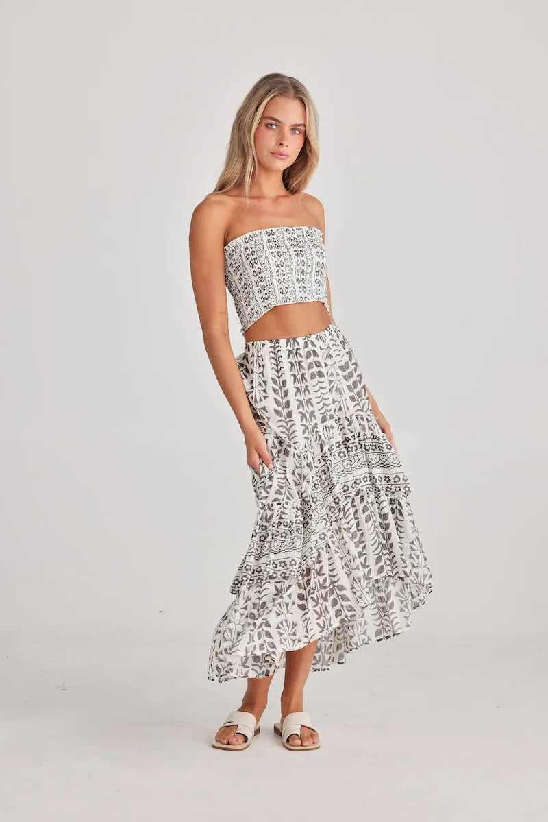 Sassy Skirt, Paro